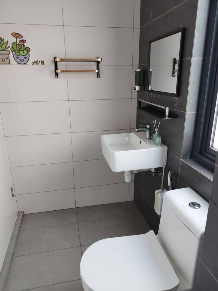 Happy Family Horizon Suite - Near Xiamen-Klia Netflix Kampong Melot Zewnętrze zdjęcie